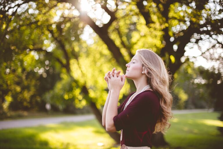 Photo Meditating person