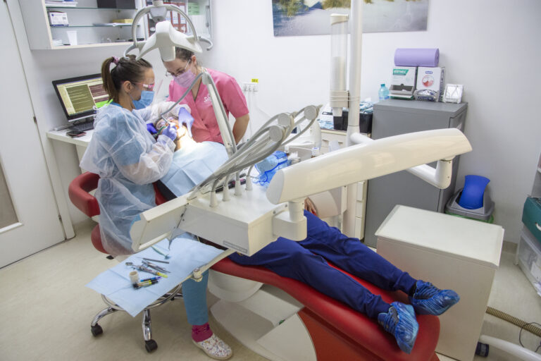 cris smile implant dentar (38)